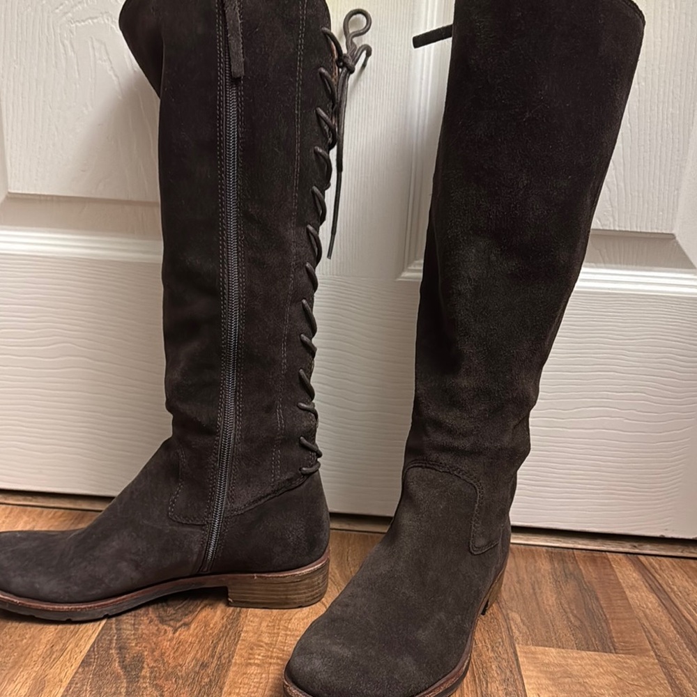 Sofft Women's Brown Suede Knee-High Boots